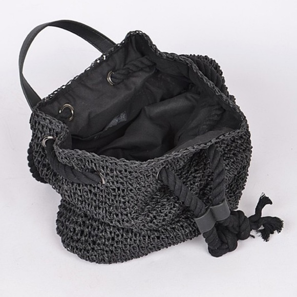 Black Braided Net / Woven Backpack - Picture 2 of 4